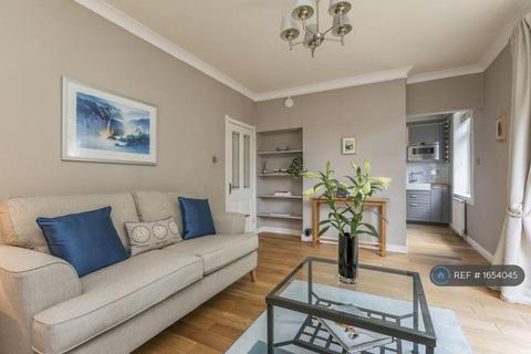 undefined, Colinton Mains Green, Edinburgh, EH13