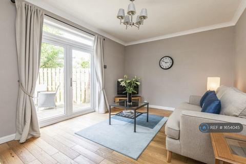 undefined, Colinton Mains Green, Edinburgh, EH13