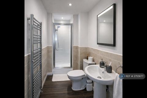 4 bedroom semi-detached house to rent, Beatrix Place, Horfield, Bristol, BS7