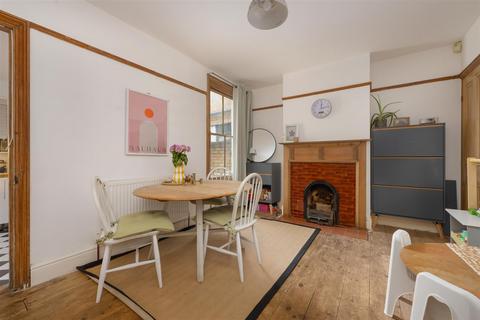 2 bedroom terraced house for sale, Albert Street, Whitstable, Kent