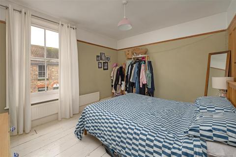 2 bedroom terraced house for sale, Albert Street, Whitstable, Kent