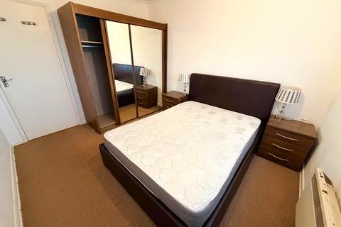 1 bedroom flat to rent, Horn Lane, Woodford Green IG8