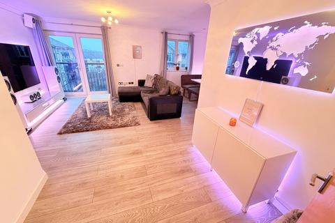 2 bedroom apartment for sale, Southwell Close, Chafford Hundred, Essex, RM16 6AZ