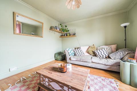 2 bedroom maisonette for sale, Somerset Road,  Farnborough , GU14