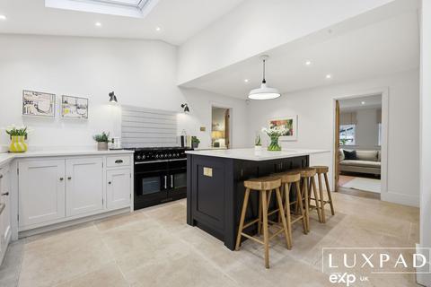 4 bedroom detached house for sale, Bures Green, Bures CO8