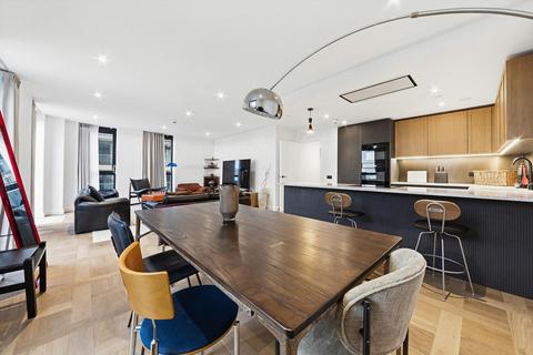 undefined, Merino Gardens, London, E1W