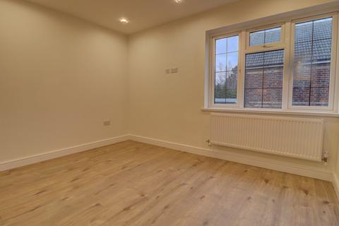 2 bedroom apartment to rent, Amersham Road, Buckinghamshire HP13