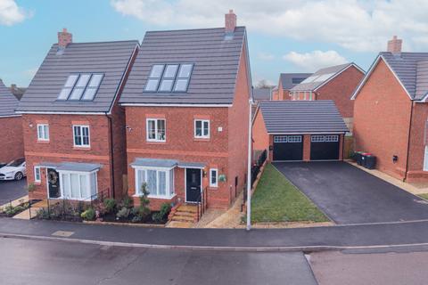 4 bedroom detached house for sale, Goldfinch Road, Warton, Tamworth, B79