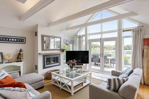 undefined, The Landings, South Cerney