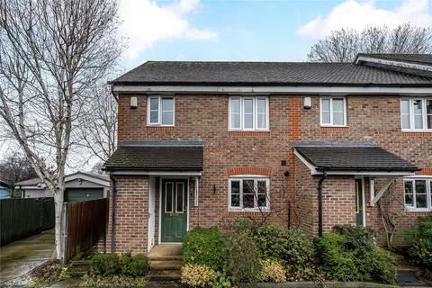 undefined, Bicknell Close, Surrey GU1