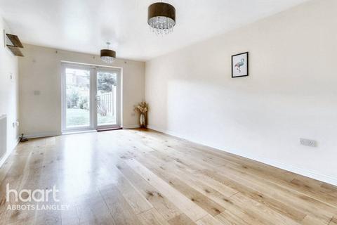 3 bedroom townhouse for sale, Butterscotch Row, Abbots Langley