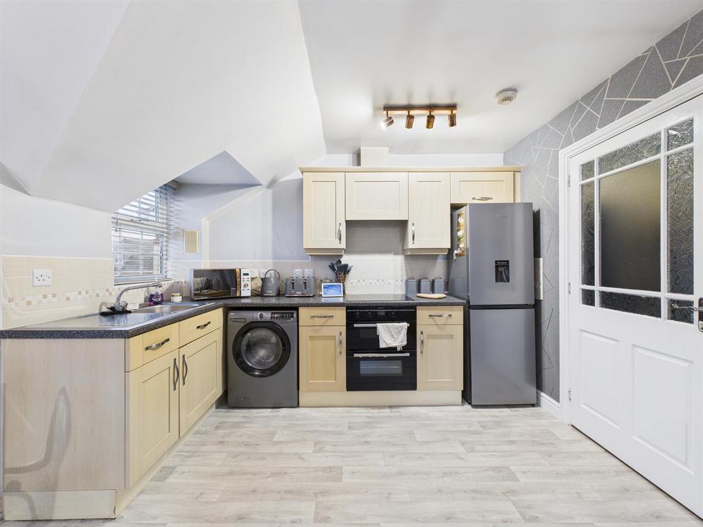 Kitchen: