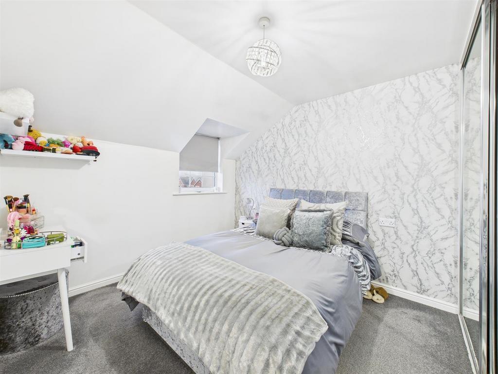Bedroom: