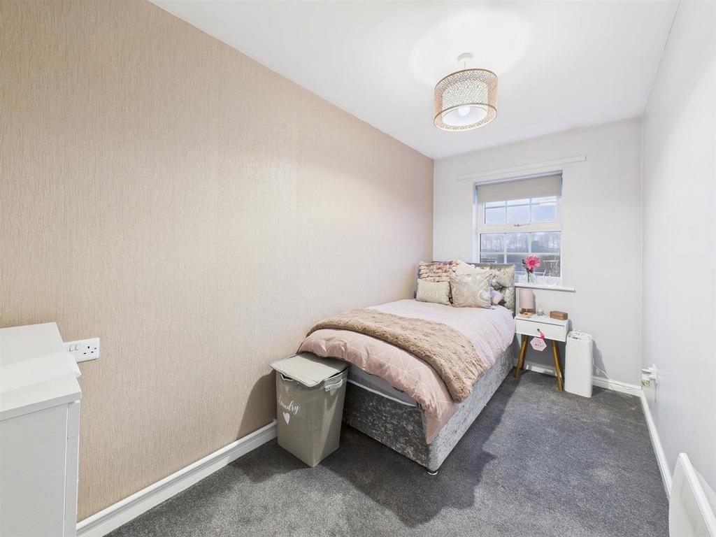 Bedroom: