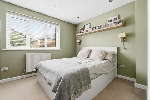 undefined, Cotswold Way, Worcester Park, KT4