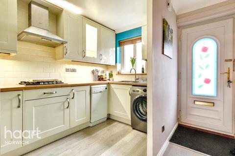 2 bedroom terraced house for sale, Lindley Close, Norwich