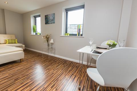 2 bedroom apartment to rent, Princess Street, Manchester M1