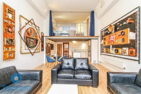 2 bedroom house share to rent, Crusader House