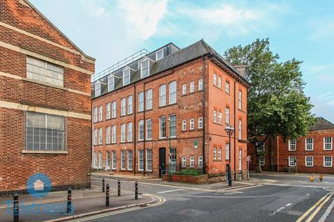 1 bedroom in a house share to rent, Castle Boulevard