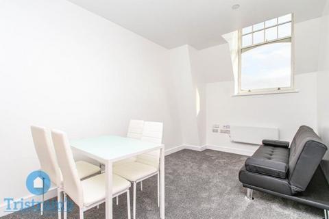 1 bedroom in a house share to rent, Castle Boulevard