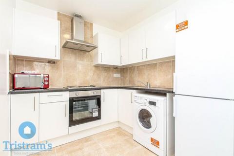 1 bedroom in a house share to rent, Castle Boulevard