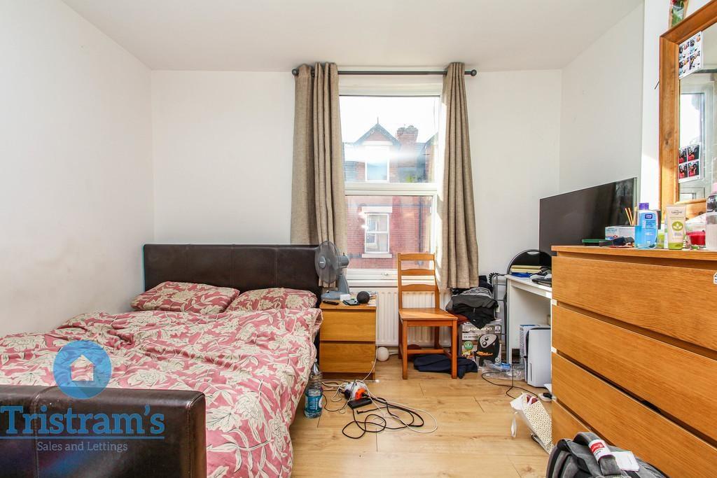 Kentwood-road-ng2-4fl-1035652