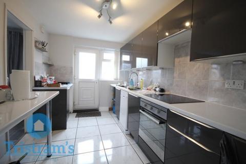 3 bedroom house share to rent, Bradley Walk