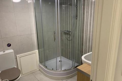 2 bedroom house share to rent, Church Street