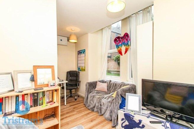Burns-street-ng7-4dt-1036262