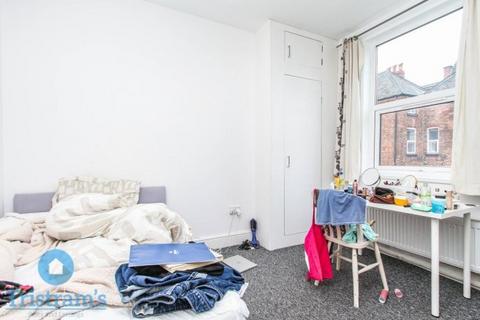 1 bedroom in a house share to rent, Burns Street