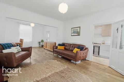 3 bedroom semi-detached house for sale, Wellington Road, Orpington