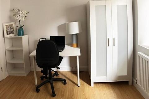 4 bedroom house share to rent, Rutland Road