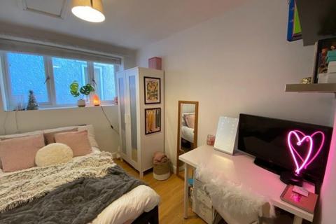 undefined, Rutland Road