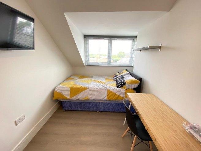 Colwick-road-ng2-5fr-1036443