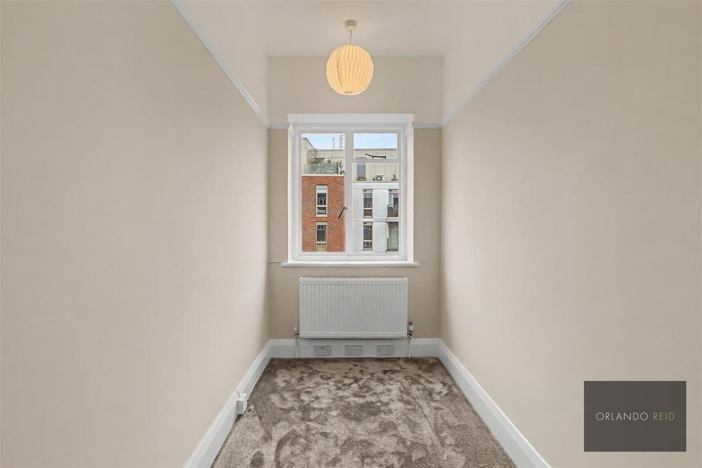 Flat 15, Windsor Court SW4 0 JF-7.jpg