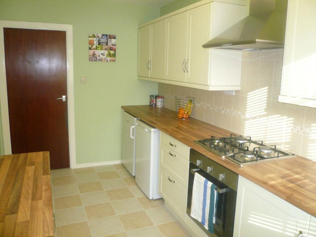 Wollaton-road-ng8-1hh-1036553