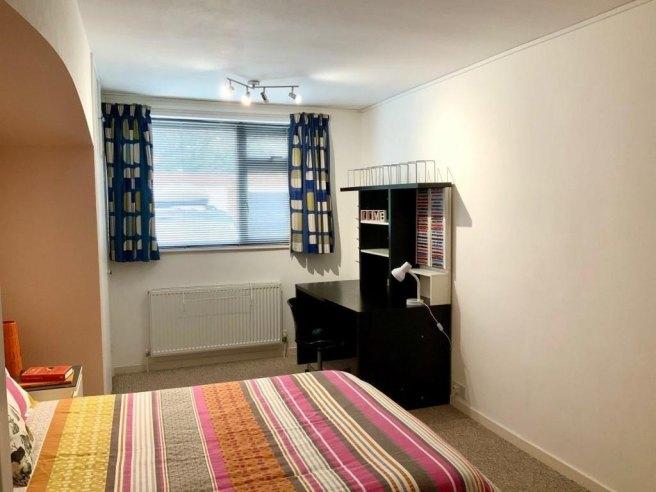 Wollaton-road-ng8-1hh-1036558