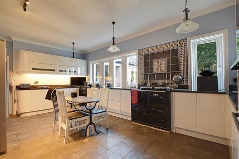 5 bedroom detached house for sale, Richmond Avenue, Bexhill-On-Sea