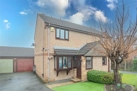 2 bedroom semi-detached house for sale, Paigton Court, Leeds, West Yorkshire