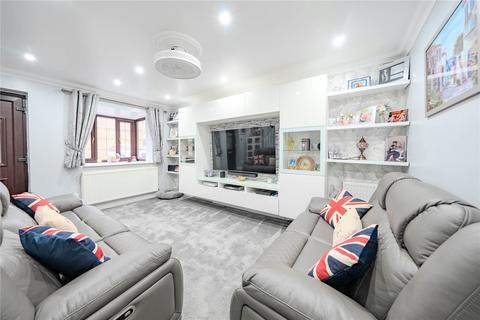 2 bedroom semi-detached house for sale, Paigton Court, Leeds, West Yorkshire