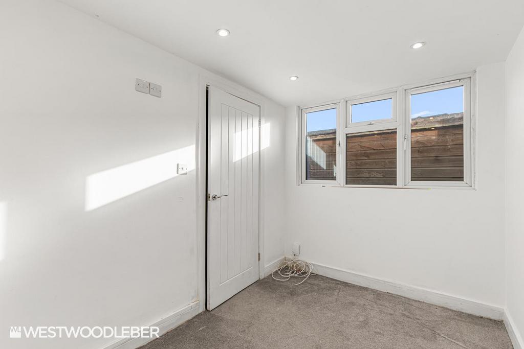 Hillside Crescent 8.jpg