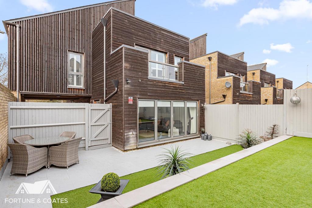 Woodland Way 37.jpg