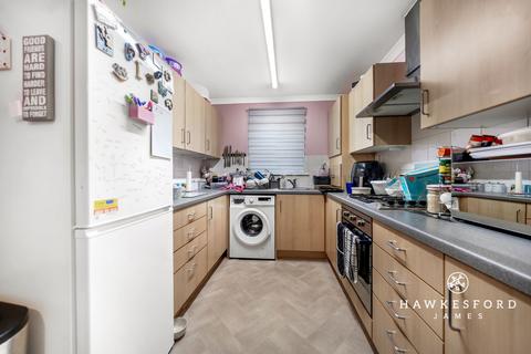 2 bedroom apartment for sale, Crown Road, Sittingbourne ME10