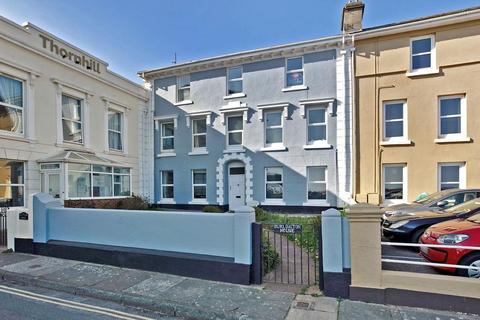 Mere Lane, Teignmouth, TQ14