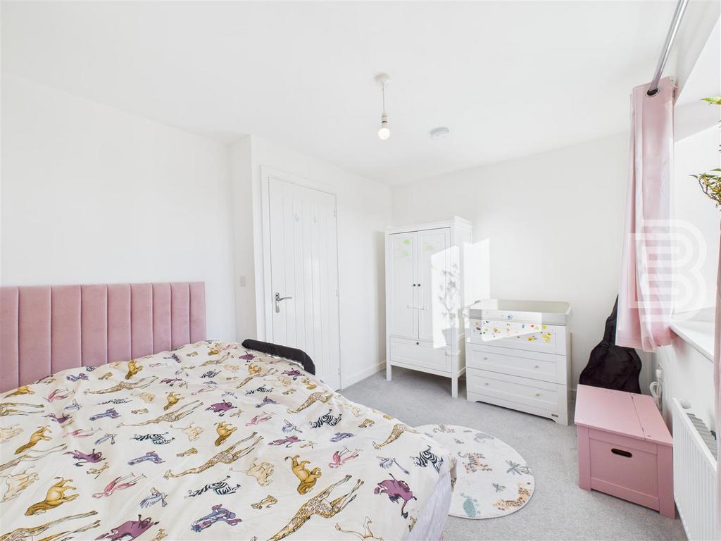 Bedroom 3 (2).jpg