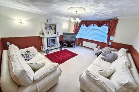 4 bedroom semi-detached house for sale, Fairwell Road, Fairfield, Stockton, Stockton-on-Tees, TS19 7HX