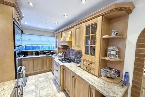 4 bedroom semi-detached house for sale, Fairwell Road, Fairfield, Stockton, Stockton-on-Tees, TS19 7HX