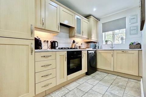 3 bedroom end of terrace house for sale, Parkgate, Goldthorpe