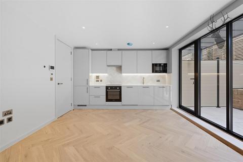 1 bedroom apartment for sale, Queens Road, Buckhurst Hill IG9
