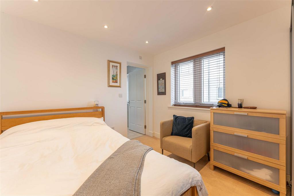 Tatler Close - Creative House Studio 01551-HDR.jpg